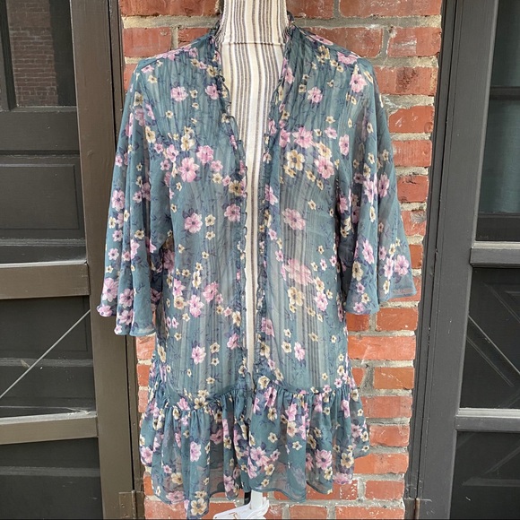 American Eagle Light Sheer Floral Cardigan - Picture 1 of 5
